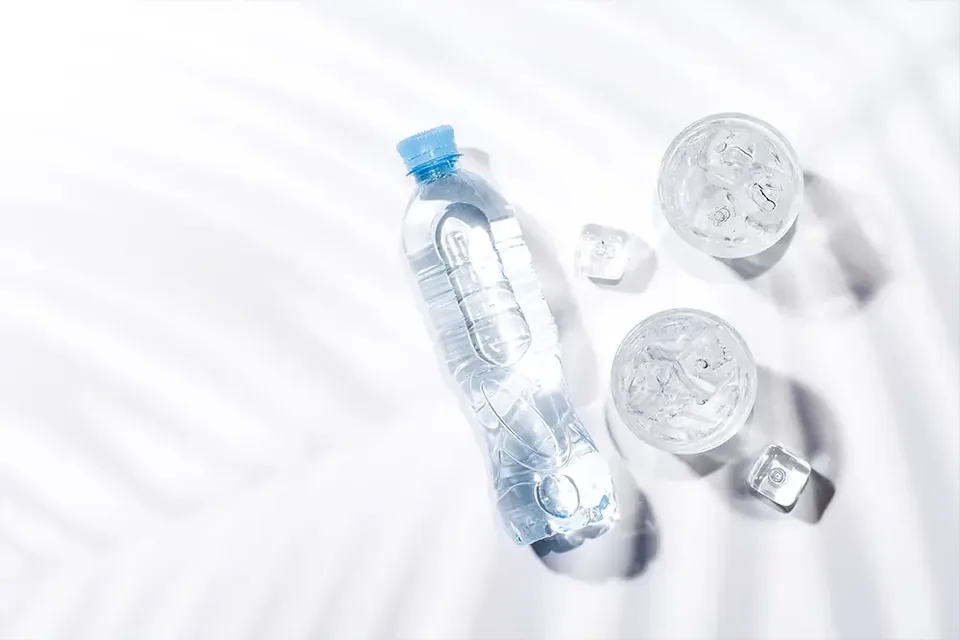 etichetta acqua minerale