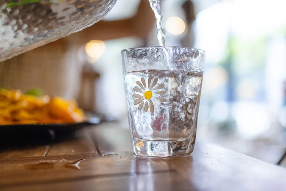 quanta acqua bisogna bere giorno depuratori acqua