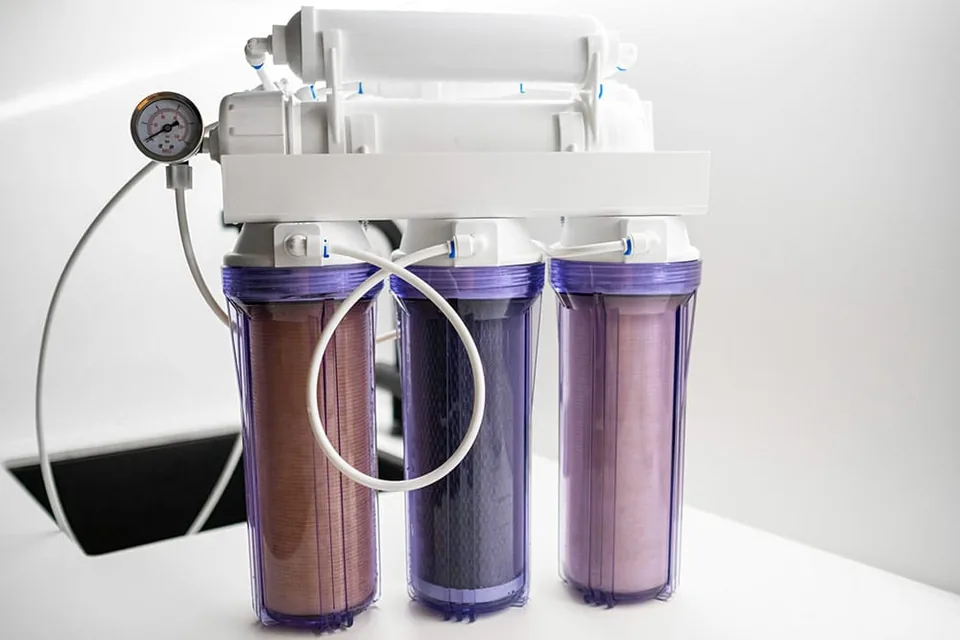 sostituzione filtro depuratore osmosi inversa